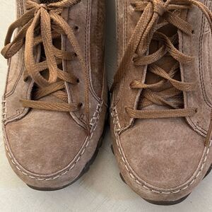 Sketchers Relaxed Fit Memory Foam Sneakers